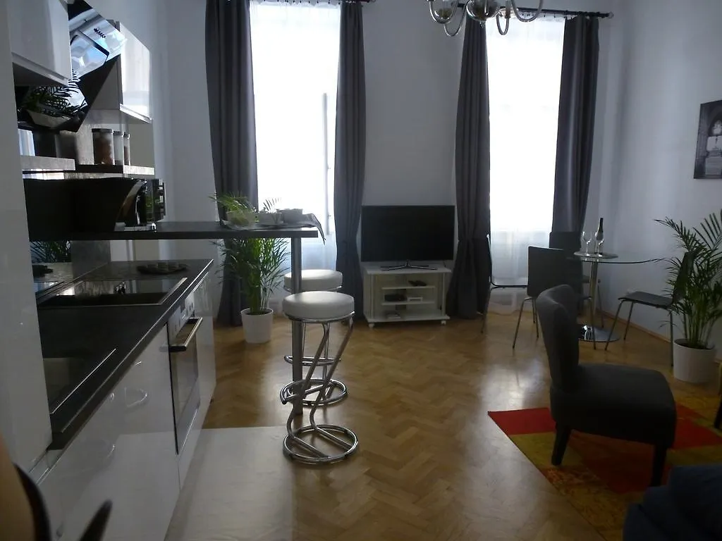 Charming Viennese Home Wien