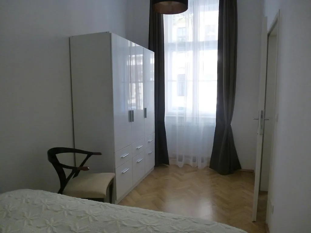 Charming Viennese Home 0*, Wien